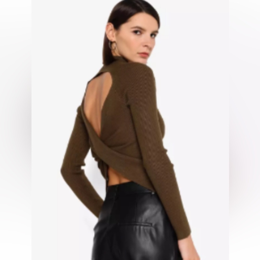 Vero Moda Open Back Long Sleeve Blouse- Size Small- GREEN LEFT
